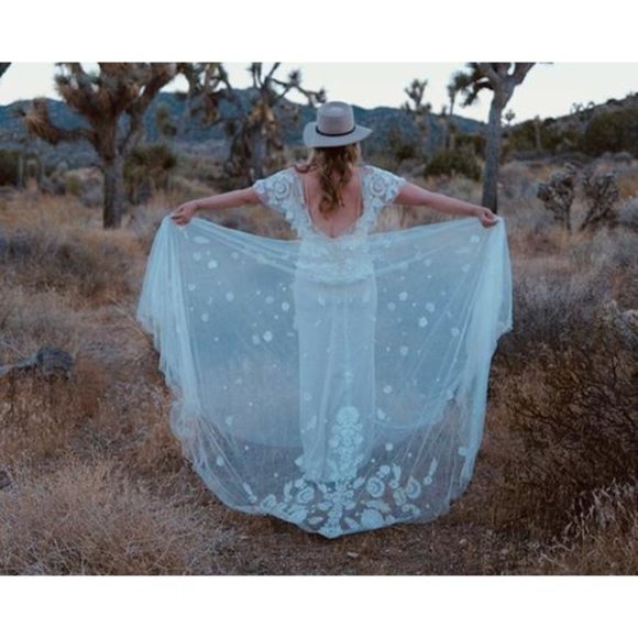 BHLDN Willowby Heartleaf Wedding Gown Ivory Size 2 and 14 NEW - Picture 13 of 13